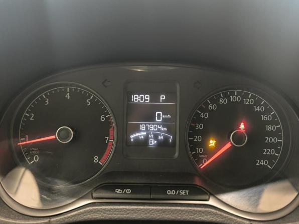 Volkswagen Polo V Рестайлинг с пробегом 2018 года, цена 1 050 000 рублей, 187000 км, седан, Автокод Объявления