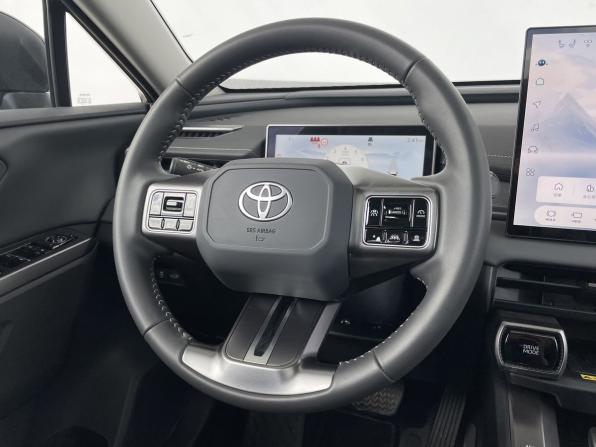 Toyota RAV4 VI (XA60) с пробегом 2026 года, цена 4 470 000 рублей, 16 км, внедорожник, Автокод Объявления