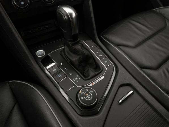 Volkswagen Tiguan II с пробегом 2020 года, цена 3 090 000 рублей, 95595 км, внедорожник, Автокод Объявления