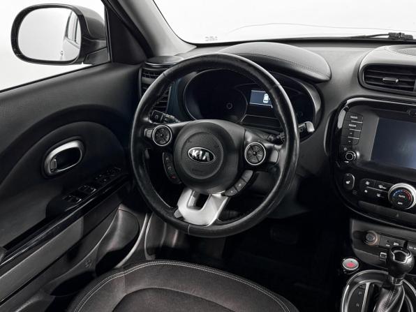 Kia Soul II Рестайлинг с пробегом 2018 года, цена 1 549 000 рублей, 132350 км, хэтчбек, Автокод Объявления