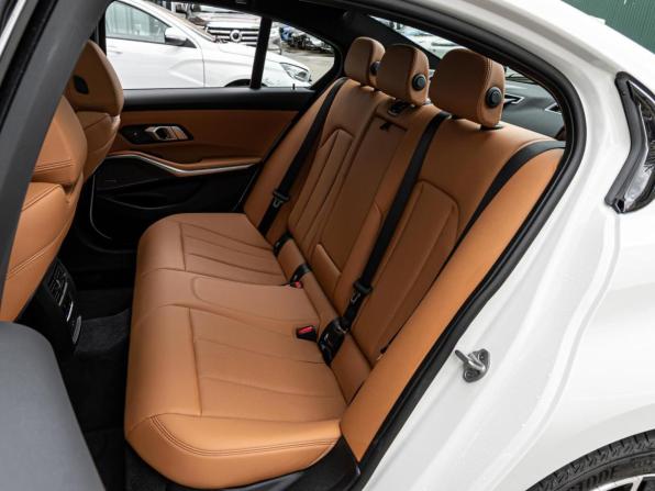 BMW 3 серии VII (G2x) Рестайлинг 2 с пробегом 2025 года, цена 6 090 000 рублей, 1700 км, седан, Автокод Объявления
