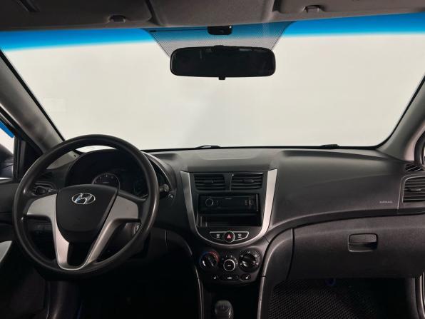 Hyundai Solaris I с пробегом 2014 года, цена 615 000 рублей, 214000 км, седан, Автокод Объявления