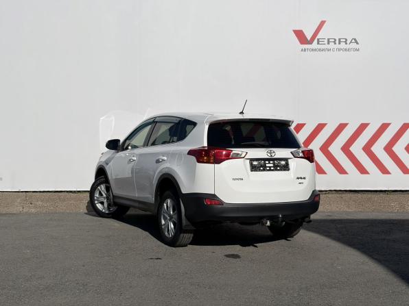 Toyota RAV4 IV (XA40) с пробегом 2015 года, цена 2 300 000 рублей, 130000 км, внедорожник, Автокод Объявления