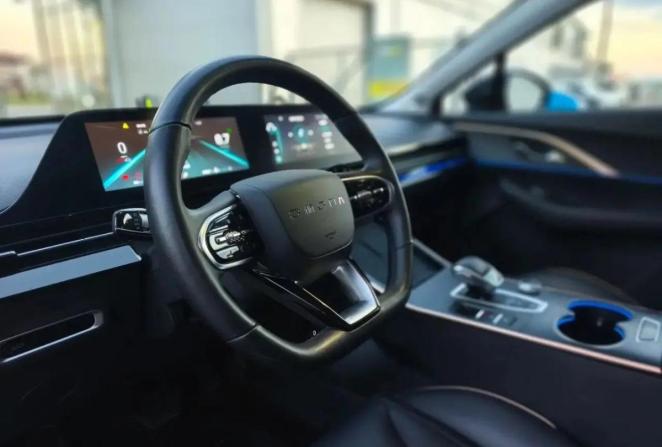 Omoda C5 I с пробегом 2024 года, цена 1 900 000 рублей, 27457 км, внедорожник, Автокод Объявления