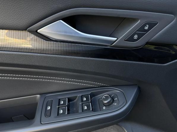 Volkswagen Golf VIII с пробегом 2020 года, цена 2 690 000 рублей, 91111 км, хэтчбек, Автокод Объявления