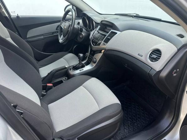 Chevrolet Cruze I Рестайлинг с пробегом 2012 года, цена 475 000 рублей, 302124 км, седан, Автокод Объявления