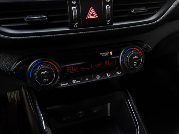 Kia Cerato IV с пробегом 2022 года, цена 2 150 000 рублей, 45594 км, седан, Автокод Объявления