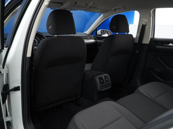 Volkswagen Passat B8 с пробегом 2018 года, цена 1 598 055 рублей, 152275 км, седан, Автокод Объявления