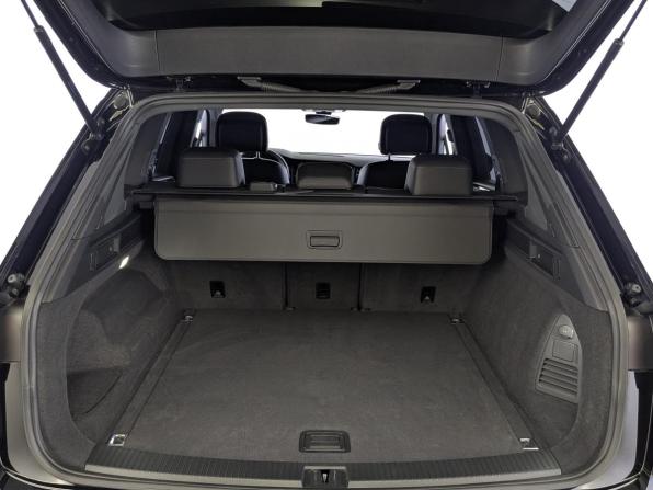 Volkswagen Touareg III с пробегом 2018 года, цена 5 217 500 рублей, 96155 км, внедорожник, Автокод Объявления