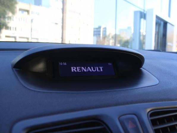 Renault Fluence I Рестайлинг с пробегом 2013 года, цена 635 000 рублей, 287679 км, седан, Автокод Объявления