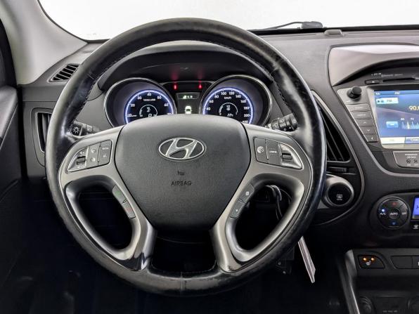 Hyundai ix35 I Рестайлинг с пробегом 2014 года, цена 1 350 000 рублей, 212531 км, внедорожник, Автокод Объявления