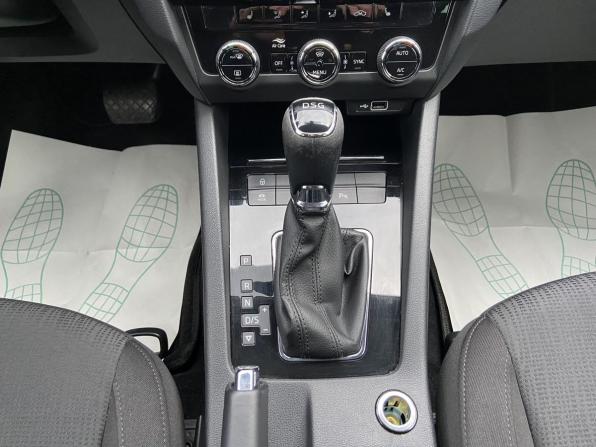 Skoda Octavia III (A7) Рестайлинг с пробегом 2019 года, цена 2 164 000 рублей, 106097 км, лифтбек, Автокод Объявления