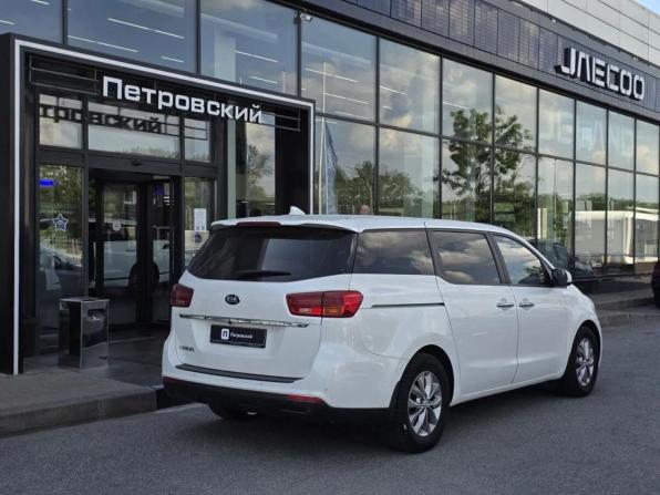 Kia Carnival III с пробегом 2019 года, цена 2 350 000 рублей, 127594 км, минивэн, Автокод Объявления