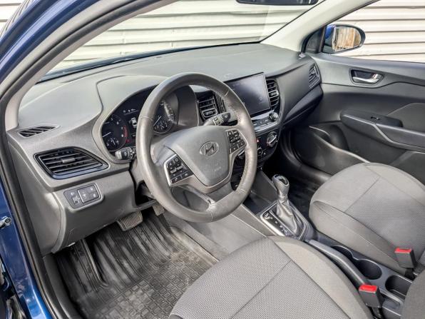 Hyundai Solaris II Рестайлинг с пробегом 2022 года, цена 1 600 000 рублей, 45136 км, седан, Автокод Объявления