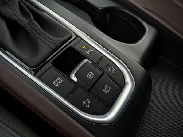 Hyundai Santa Fe IV с пробегом 2020 года, цена 3 050 000 рублей, 89188 км, внедорожник, Автокод Объявления