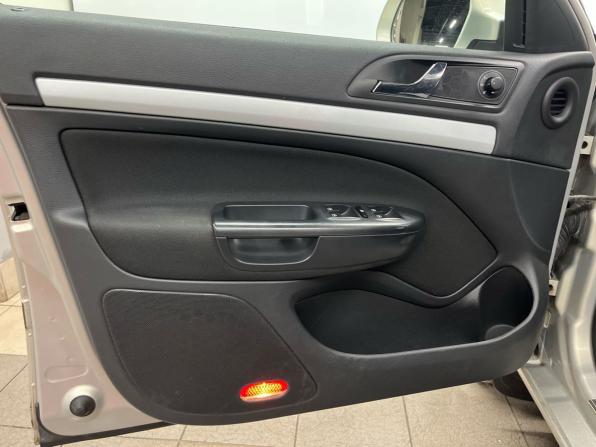 Skoda Octavia II (A5) Рестайлинг с пробегом 2011 года, цена 658 000 рублей, 254000 км, лифтбек, Автокод Объявления