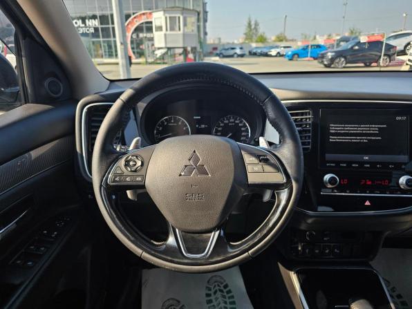 Mitsubishi Outlander III Рестайлинг 3 с пробегом 2020 года, цена 2 349 995 рублей, 122441 км, внедорожник, Автокод Объявления