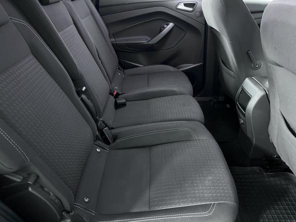Ford C-MAX II Рестайлинг с пробегом 2017 года, цена 1 089 000 рублей, 207983 км, компактвэн, Автокод Объявления