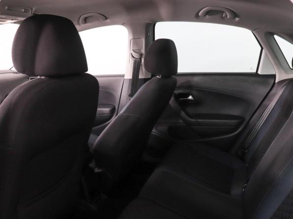 Volkswagen Polo V Рестайлинг с пробегом 2019 года, цена 1 347 000 рублей, 141724 км, седан, Автокод Объявления