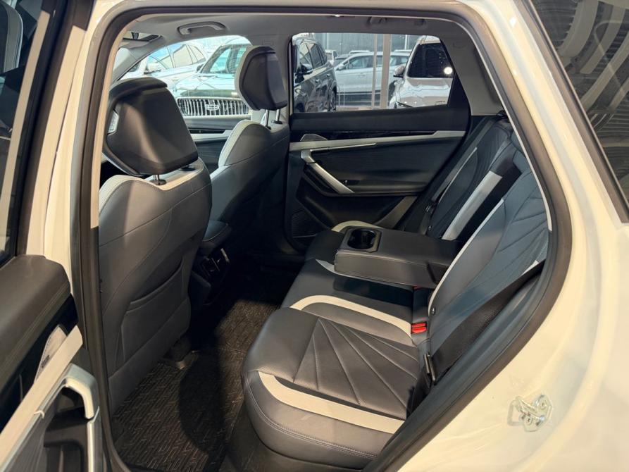 Geely Atlas II Москва  - изображение 28