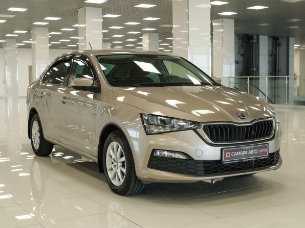 Skoda Rapid II с пробегом 2021 года, цена 1 364 000 рублей, 184276 км, лифтбек, Автокод Объявления