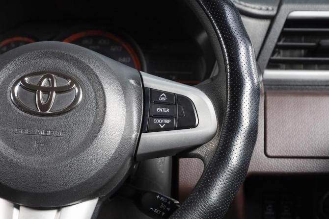 Toyota Roomy I с пробегом 2020 года, цена 1 229 000 рублей, 55000 км, микровэн, Автокод Объявления