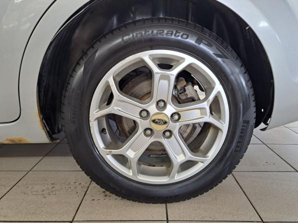 Ford Focus II Рестайлинг с пробегом 2008 года, цена 475 000 рублей, 293900 км, седан, Автокод Объявления