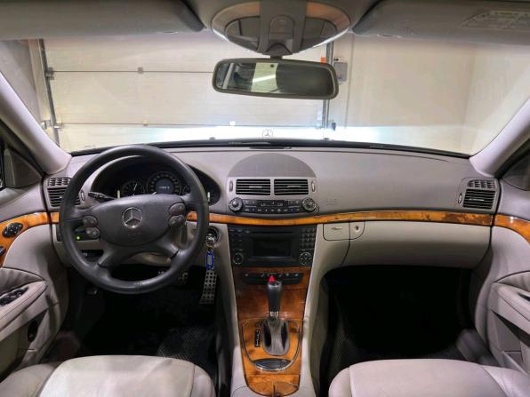 Mercedes-Benz E-Класс III (W211 S211) Рестайлинг с пробегом 2008 года, цена 889 000 рублей, 239821 км, седан, Автокод Объявления