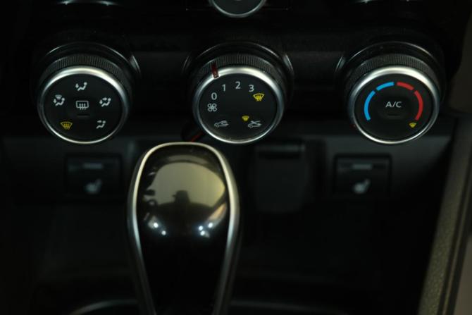 Lada (ВАЗ) Vesta I Рестайлинг (NG) с пробегом 2024 года, цена 1 299 000 рублей, 49500 км, универсал, Автокод Объявления