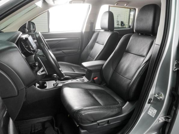Mitsubishi Outlander III Рестайлинг 2 с пробегом 2016 года, цена 1 599 000 рублей, 222234 км, внедорожник, Автокод Объявления