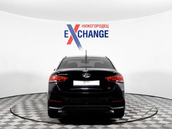 Hyundai Solaris II с пробегом 2017 года, цена 1 259 000 рублей, 157714 км, седан, Автокод Объявления