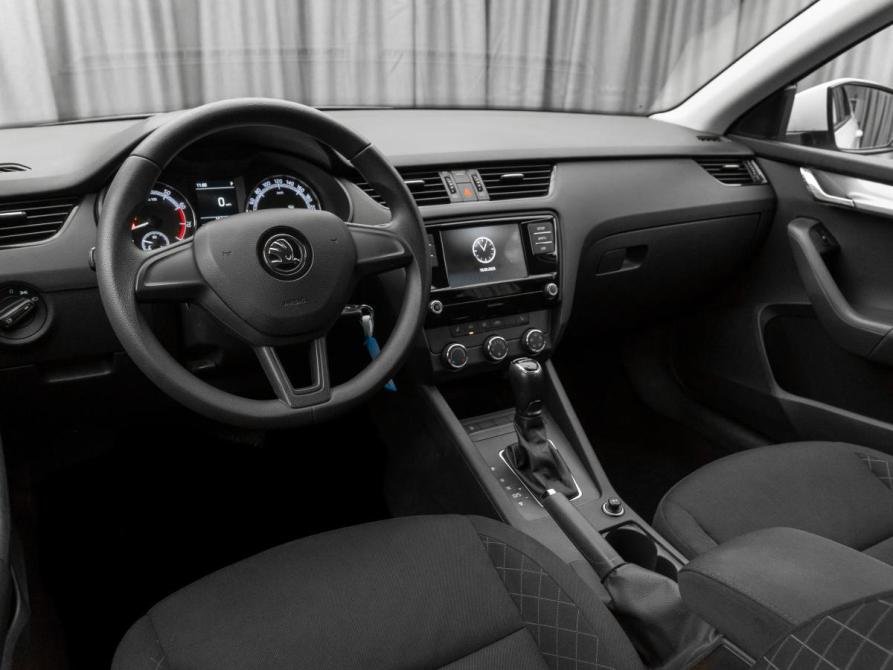 Skoda Octavia III (A7) Рестайлинг Москва  - изображение 7