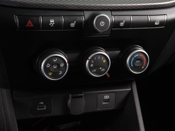 Lada (ВАЗ) Vesta I Рестайлинг (NG) с пробегом 2025 года, цена 1 387 000 рублей, 44320 км, седан, Автокод Объявления