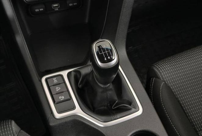Kia Sportage IV Рестайлинг с пробегом 2019 года, цена 2 200 000 рублей, 61063 км, внедорожник, Автокод Объявления