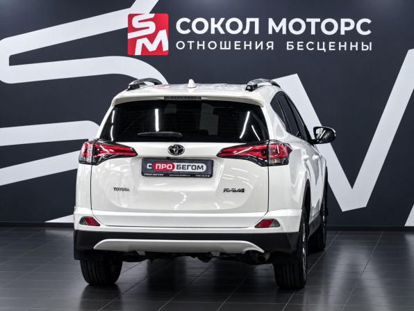 Toyota RAV4 IV (XA40) Рестайлинг с пробегом 2017 года, цена 2 379 900 рублей, 168000 км, внедорожник, Автокод Объявления