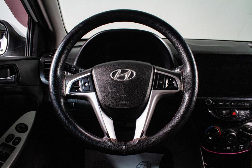 Hyundai Solaris I Сургут  - изображение 11