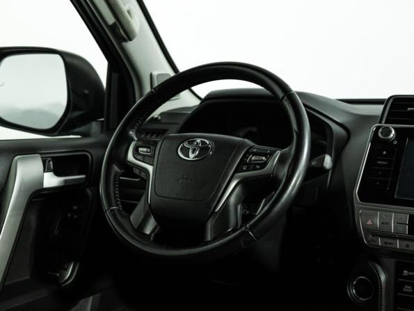 Toyota Land Cruiser Prado 150 Series Рестайлинг 2 с пробегом 2017 года, цена 4 879 700 рублей, 93615 км, внедорожник, Автокод Объявления