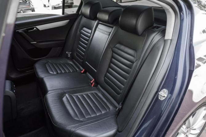 Volkswagen Passat B7 с пробегом 2013 года, цена 1 199 000 рублей, 205242 км, седан, Автокод Объявления