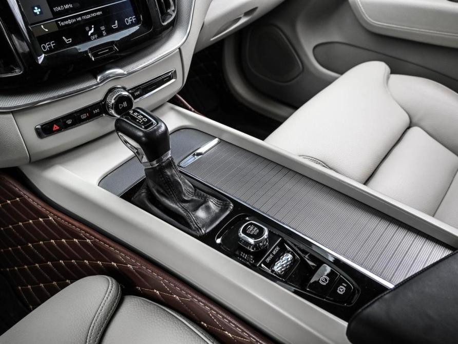 Volvo XC60 II Новороссийск  - изображение 25