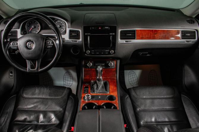 Volkswagen Touareg II с пробегом 2012 года, цена 1 599 000 рублей, 445000 км, внедорожник, Автокод Объявления