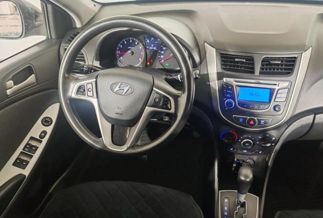 Hyundai Solaris I с пробегом 2013 года, цена 869 000 рублей, 139436 км, седан, Автокод Объявления