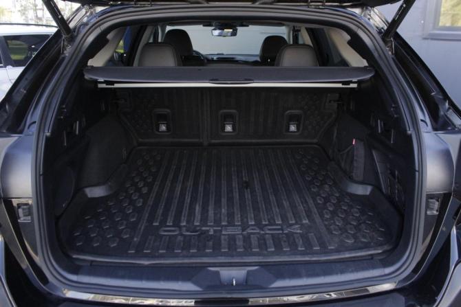 Subaru Outback VI Рестайлинг с пробегом 2022 года, цена 4 100 000 рублей, 78991 км, универсал, Автокод Объявления