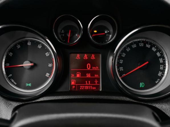 Opel Mokka I с пробегом 2013 года, цена 1 050 000 рублей, 221911 км, внедорожник, Автокод Объявления