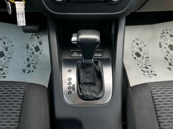 Volkswagen Jetta V с пробегом 2010 года, цена 865 000 рублей, 127618 км, седан, Автокод Объявления