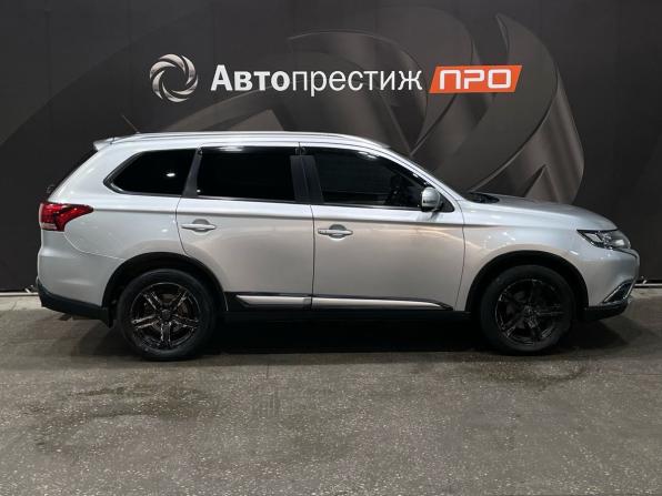 Mitsubishi Outlander III Рестайлинг 2 с пробегом 2015 года, цена 1 450 000 рублей, 251184 км, внедорожник, Автокод Объявления
