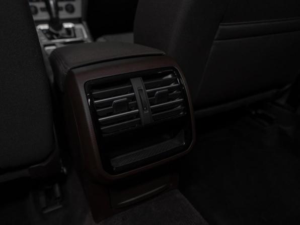 Volkswagen Passat B8 с пробегом 2016 года, цена 1 650 000 рублей, 125877 км, седан, Автокод Объявления