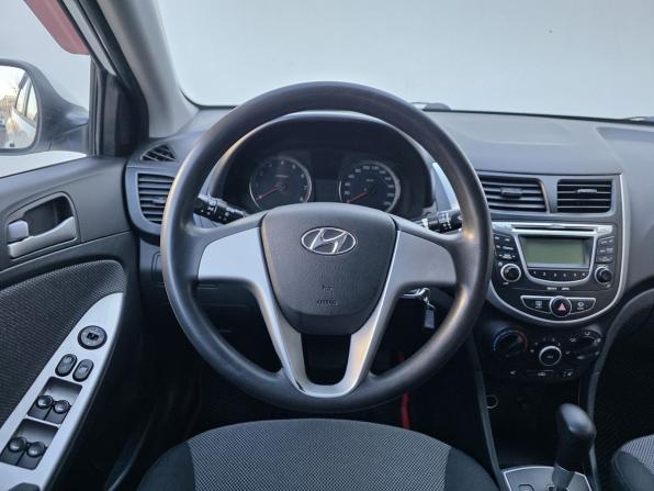 Hyundai Solaris I с пробегом 2013 года, цена 720 000 рублей, 239410 км, седан, Автокод Объявления