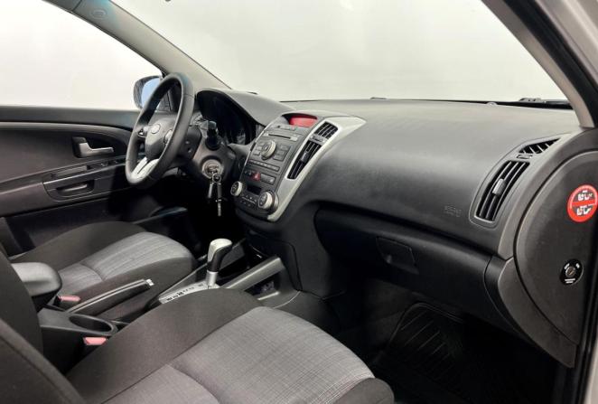 Kia Ceed I Рестайлинг с пробегом 2011 года, цена 895 000 рублей, 127245 км, хэтчбек, Автокод Объявления