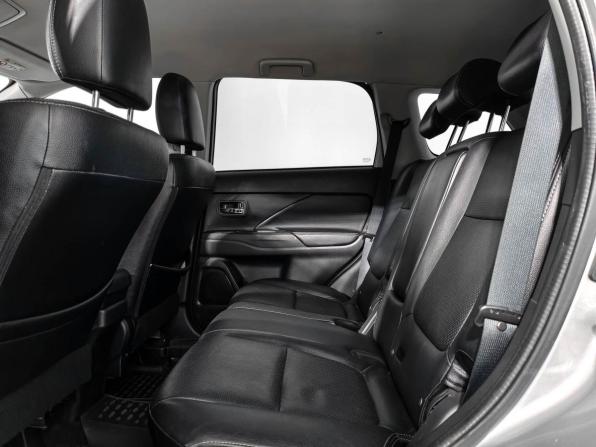 Mitsubishi Outlander III Рестайлинг 2 с пробегом 2017 года, цена 1 749 000 рублей, 153000 км, внедорожник, Автокод Объявления