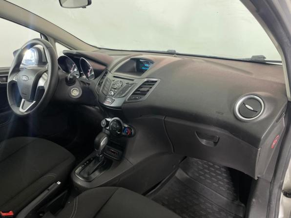Ford Fiesta Mk6 Рестайлинг с пробегом 2015 года, цена 754 000 рублей, 151232 км, седан, Автокод Объявления